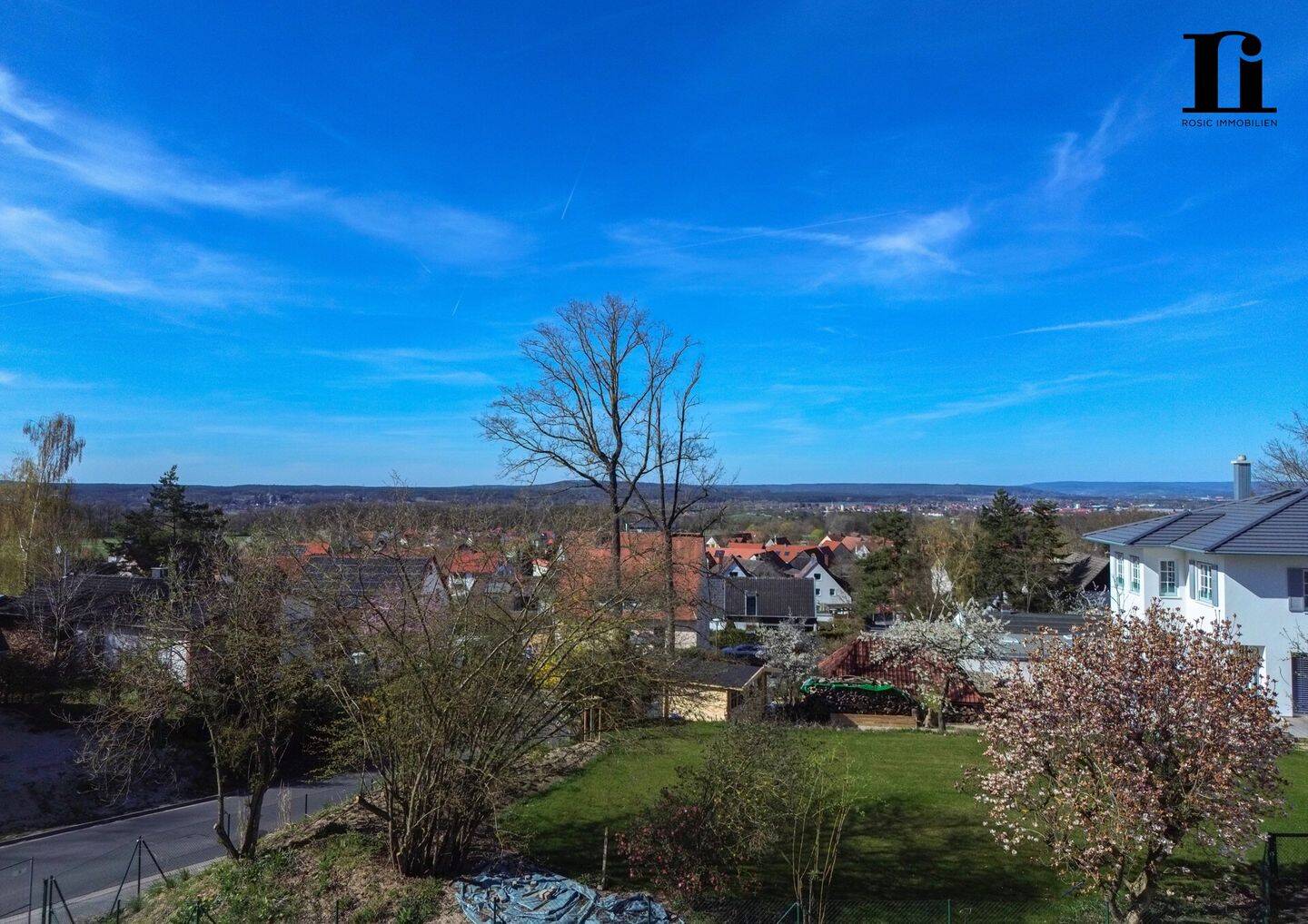 Stilvolle Doppelhaushälfte in Bräuningshof – Erlangen – Vorschaubild 4
