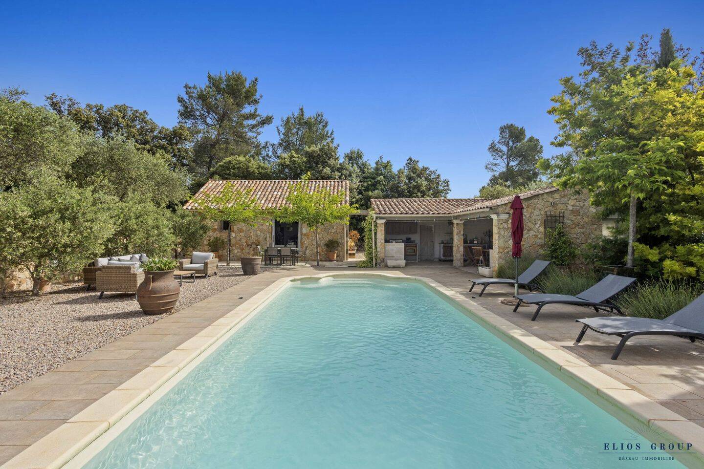 Maison 8 pièces 181 m² · à Montfort-sur-Argens · 181 m² · 595 000 €