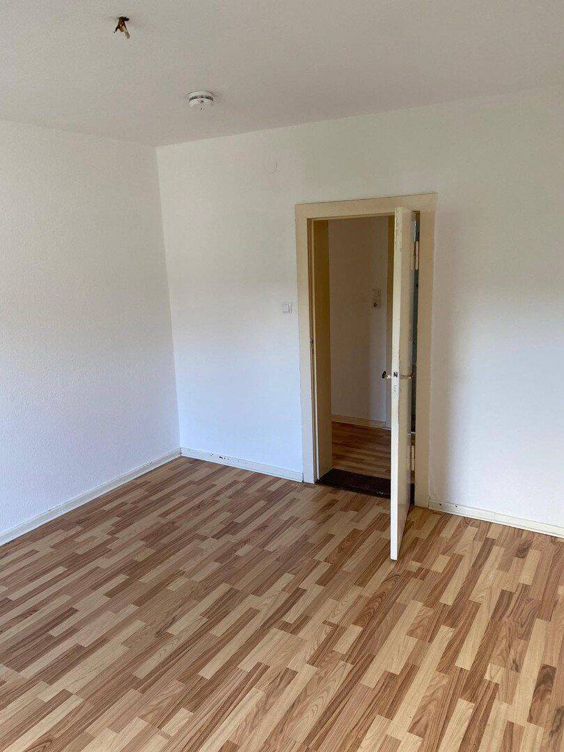 3-Zimmer-Wohnung in Braunschweig - Für Selbst-Renovierer – Braunschweig – Vorschaubild 2