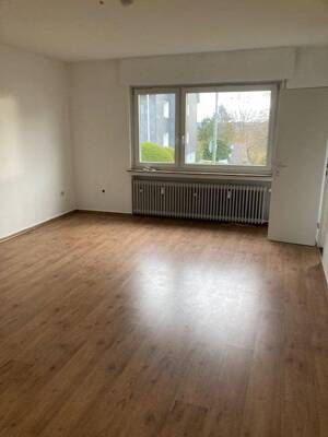 Großzügige Wohnung mit ausgebauten Kellerräumen und Terrasse in Reinshagen – 42857 Remscheid – Vorschaubild 4