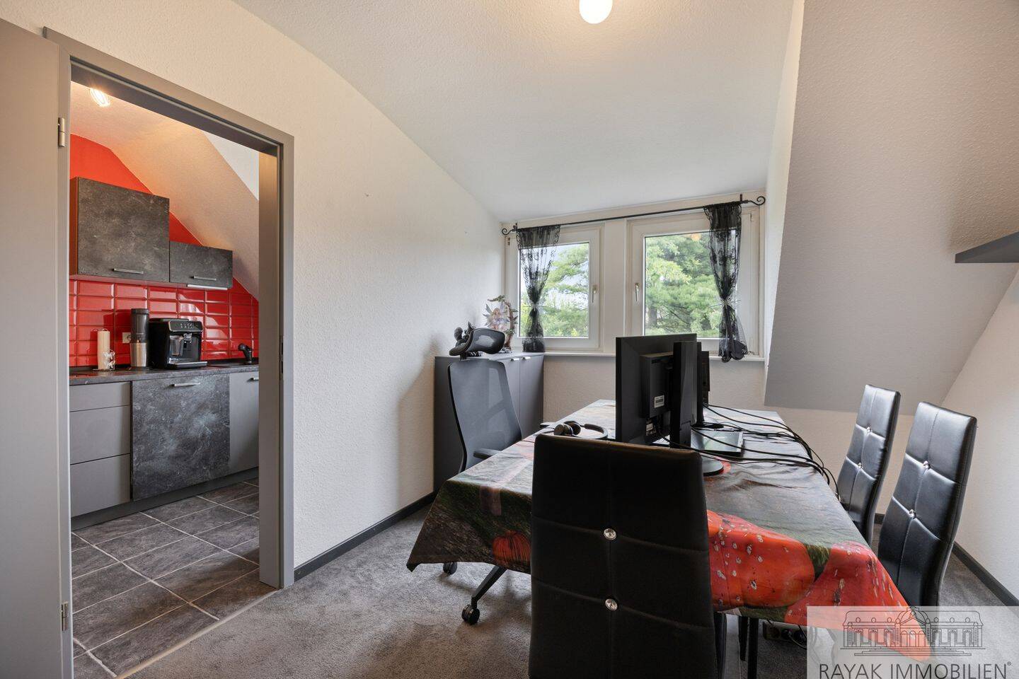 Maisonette-Wohnung zum Kauf in Düsseldorf Hassels - Rayak Immobilien, Ihr Makler für Düsseldorf – Düsseldorf – Vorschaubild 9