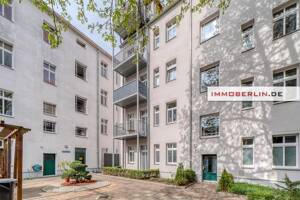 IMMOBERLIN.DE - 18-fach! Saniertes Mehrfamilienhaus mit Remise in Toplage zwischen Park und Spree – 12459 Berlin – Vorschaubild 4