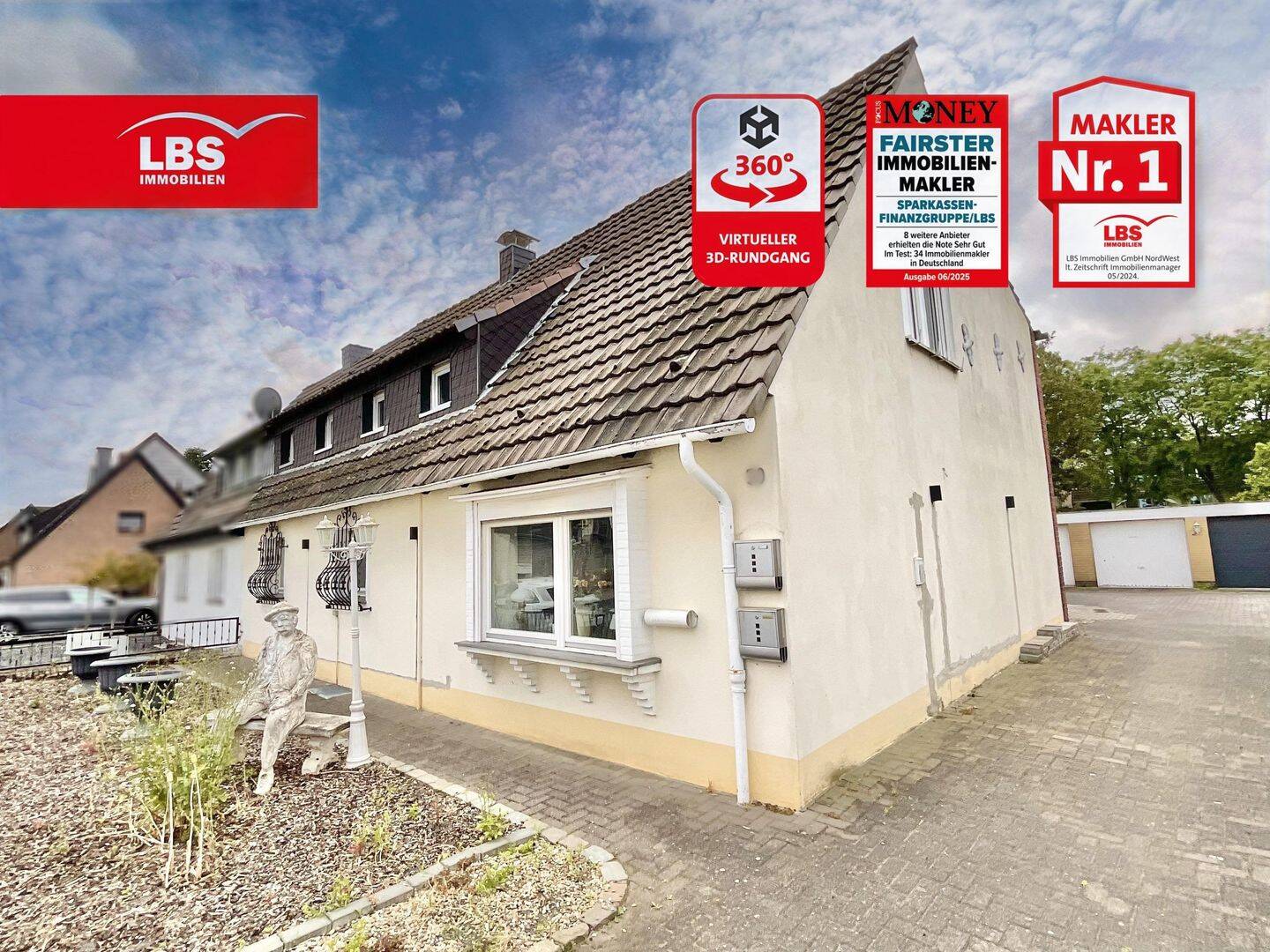 **Charmantes Zweifamilienhaus in Neuss mit großem Grundstück**