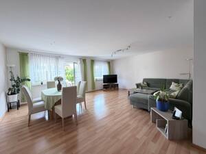 Großes, toll gepflegtes Reihenhaus zum Sofortbezug mit Südterrasse, Garten und Garage * Bj 2005* – 4158 Leipzig – Vorschaubild 7