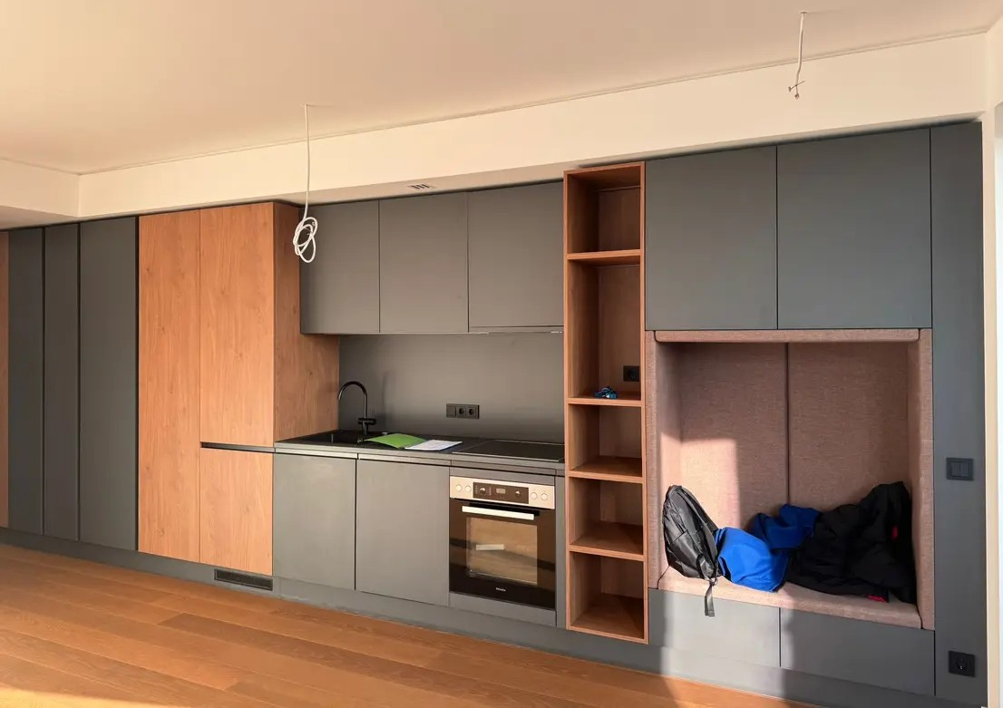 Moderne 2-Zimmer-Oase im 7. Stock – Ihr neuer Rückzugsort! – Hamburg – Vorschaubild 2