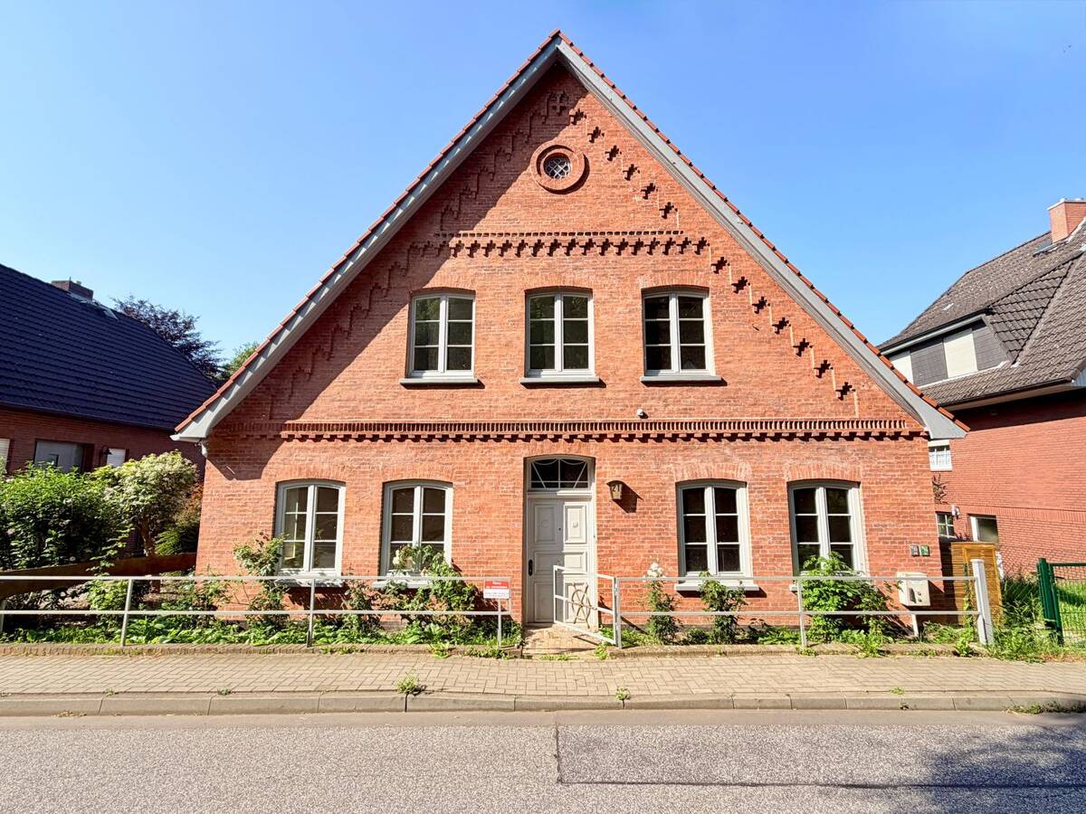 Stilvolles Einfamilienhaus mit historischem Charme und hochwertiger Sanierung in idyllischer Lage – 21129 Hamburg – Bild 1 von 9