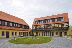 "Sächsischer Reiterhof": Terrasse + Dusche + EBK mgl.* – 1169 Dresden – Vorschaubild 9