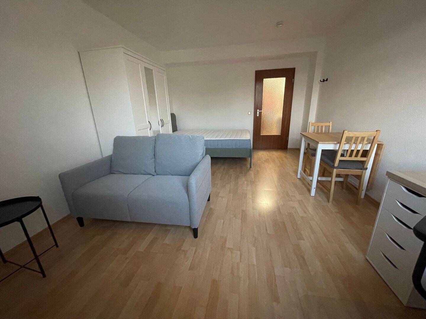 Vollmöblierte 1-Zimmer Wohnung in der Nähe der Erlanger Unikliniken – Erlangen – Vorschaubild 3
