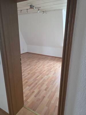 3,5-Zimmer Dachgeschoss Wohnung an der Burgruine - Essen Burgaltendorf – 45289 Essen – Vorschaubild 6