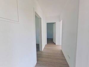 Helle 3-Zimmer-Wohnung mit sonnigem BALKON und modernem Tageslichtbad – 33649 Bielefeld – Vorschaubild 9