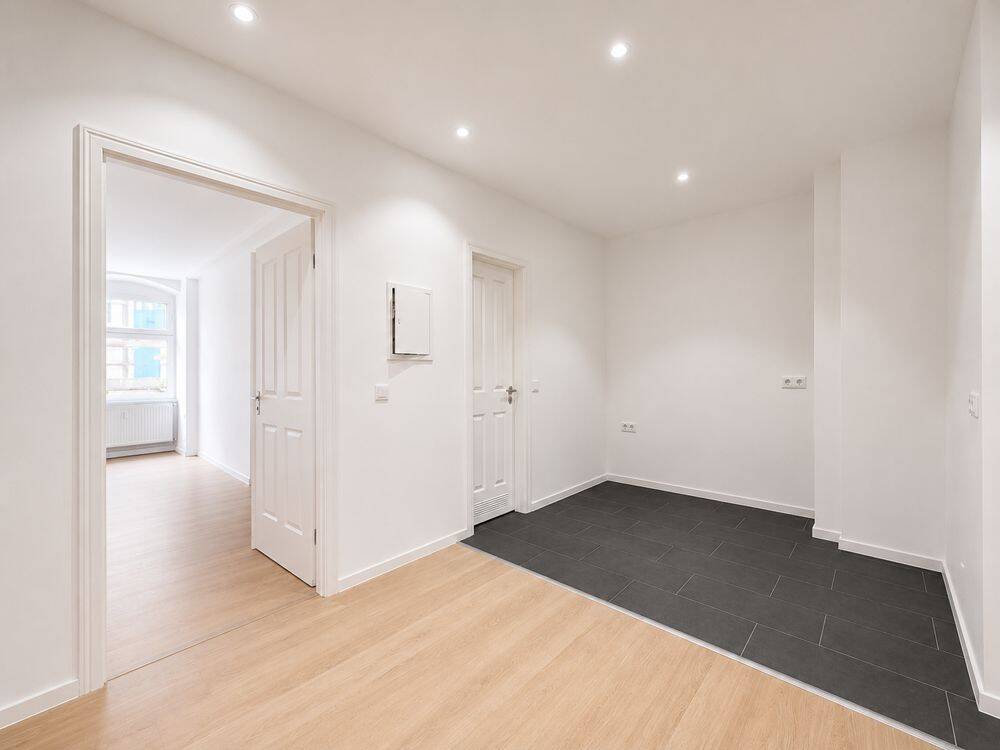 Bezugsfrei: 3-Zi.-Altbauwohnung in Moabit nahe Fritz-Schloß-Park – Berlin – Vorschaubild 2