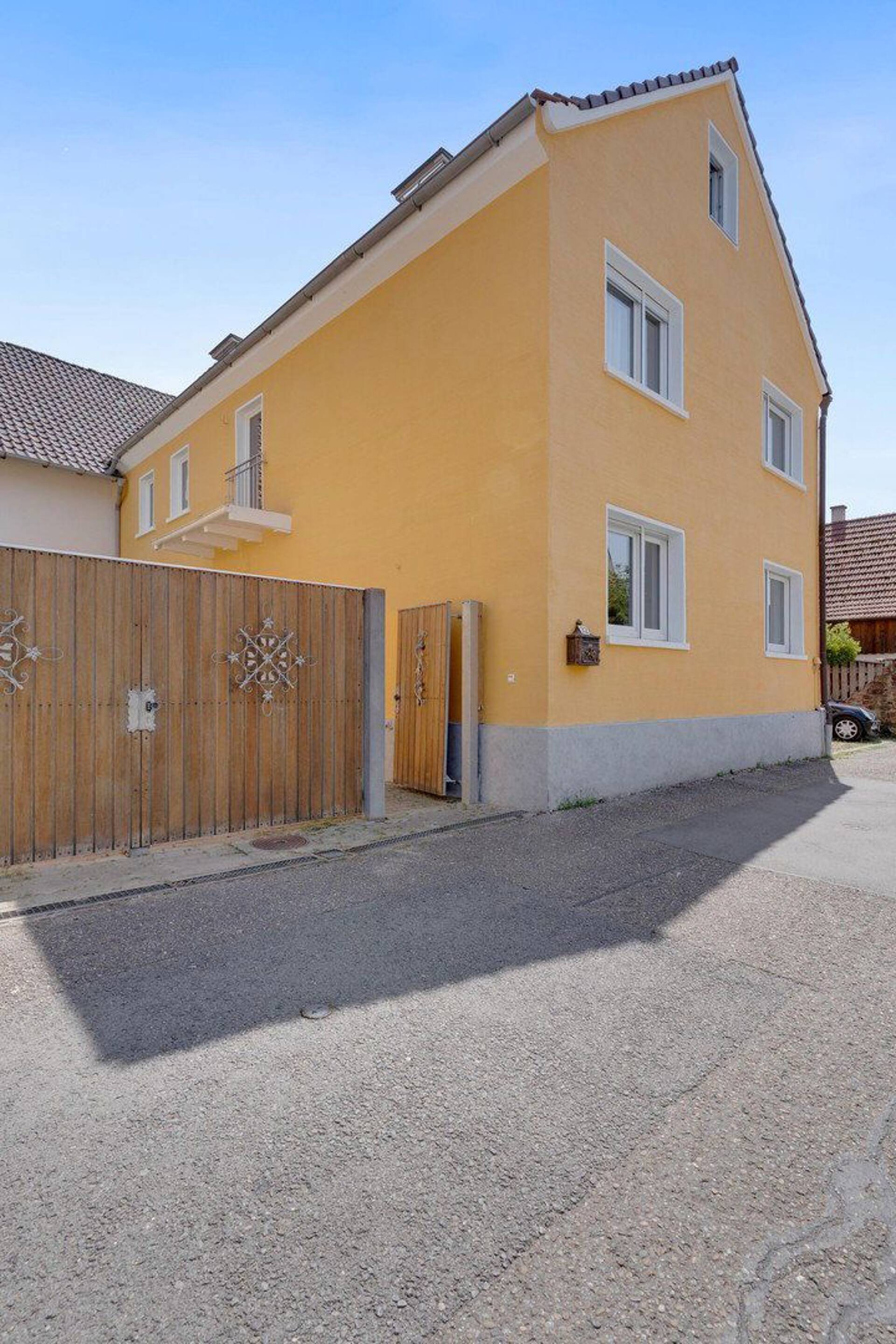 Haus in 76703 Kraichtal mit 189 m² kaufen