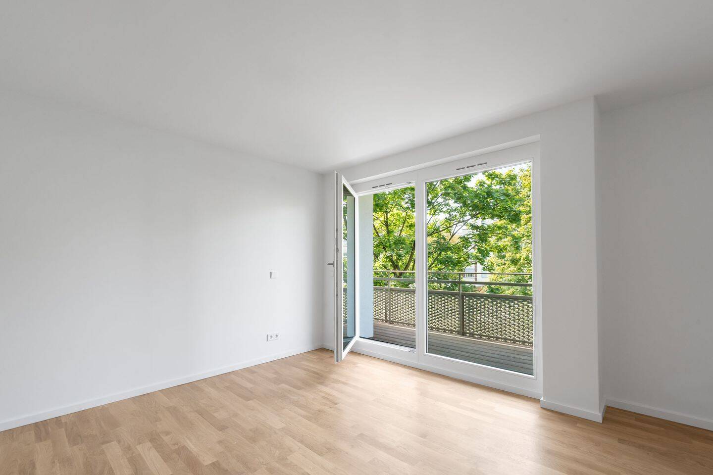 3-Zimmer-Eigentumswohnung mit Süd-Balkon und Gäste-WC in Berlin-Wilmersdorf – Berlin – Vorschaubild 3
