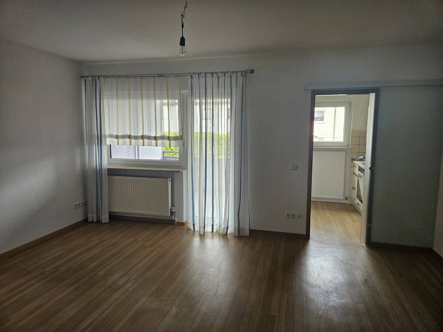 sanierte 2 Zimmerwohnung in Top Lage von St. Ingbert zu vermieten – Sankt Ingbert – Vorschaubild 3