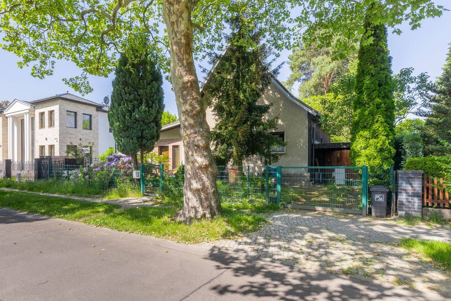 Inkl. Grundstück! Neubau-Einfamilienhaus in Berlin-Biesdorf: ca. 2.630 EUR Monatsrate – Berlin – Vorschaubild 3
