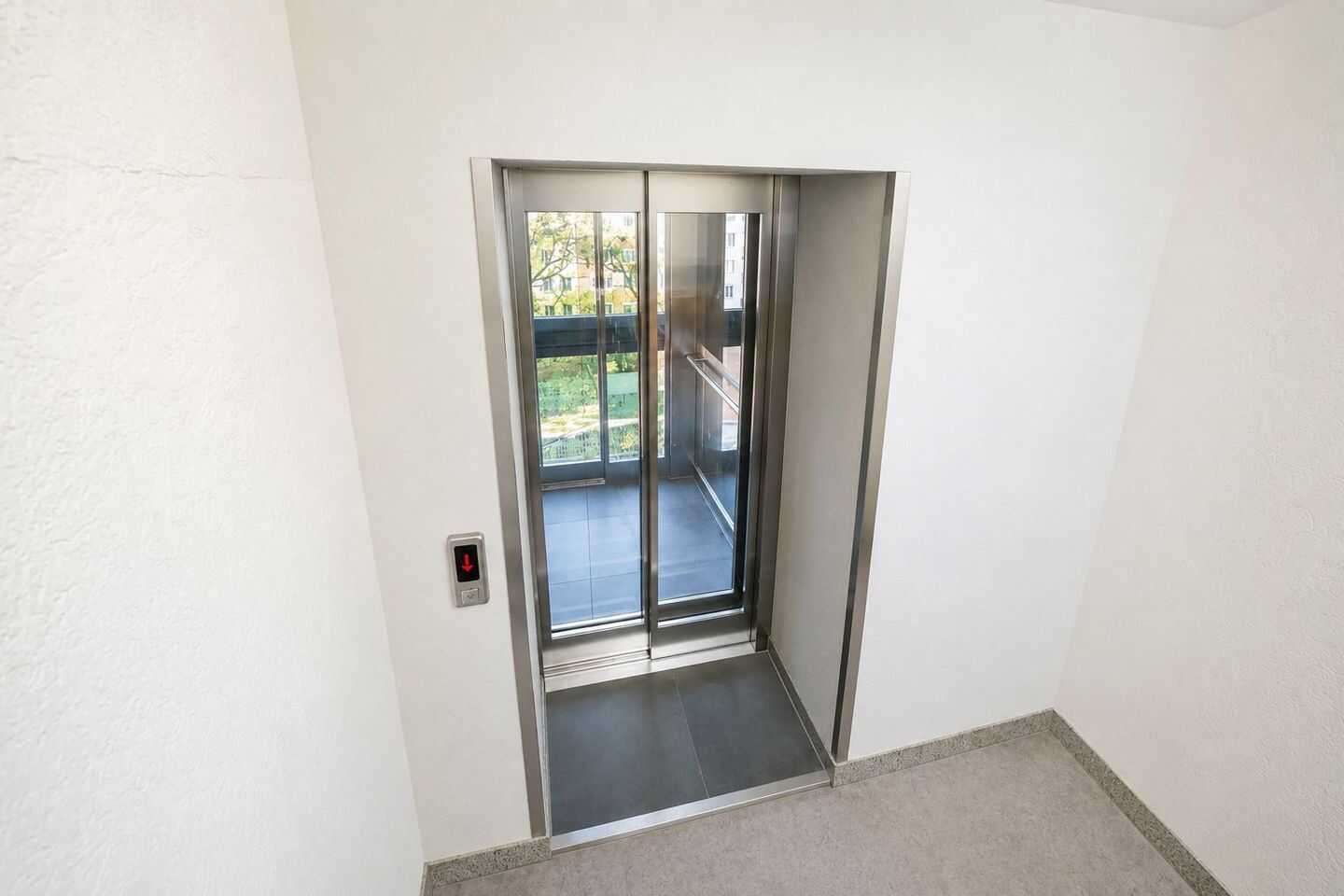 Bezugsfreie 4-Zimmer-Wohnung in saniertem Jugendstilgebäude mit Aufzug in Nürnberg Sankt Leonhard! – Nürnberg – Vorschaubild 5