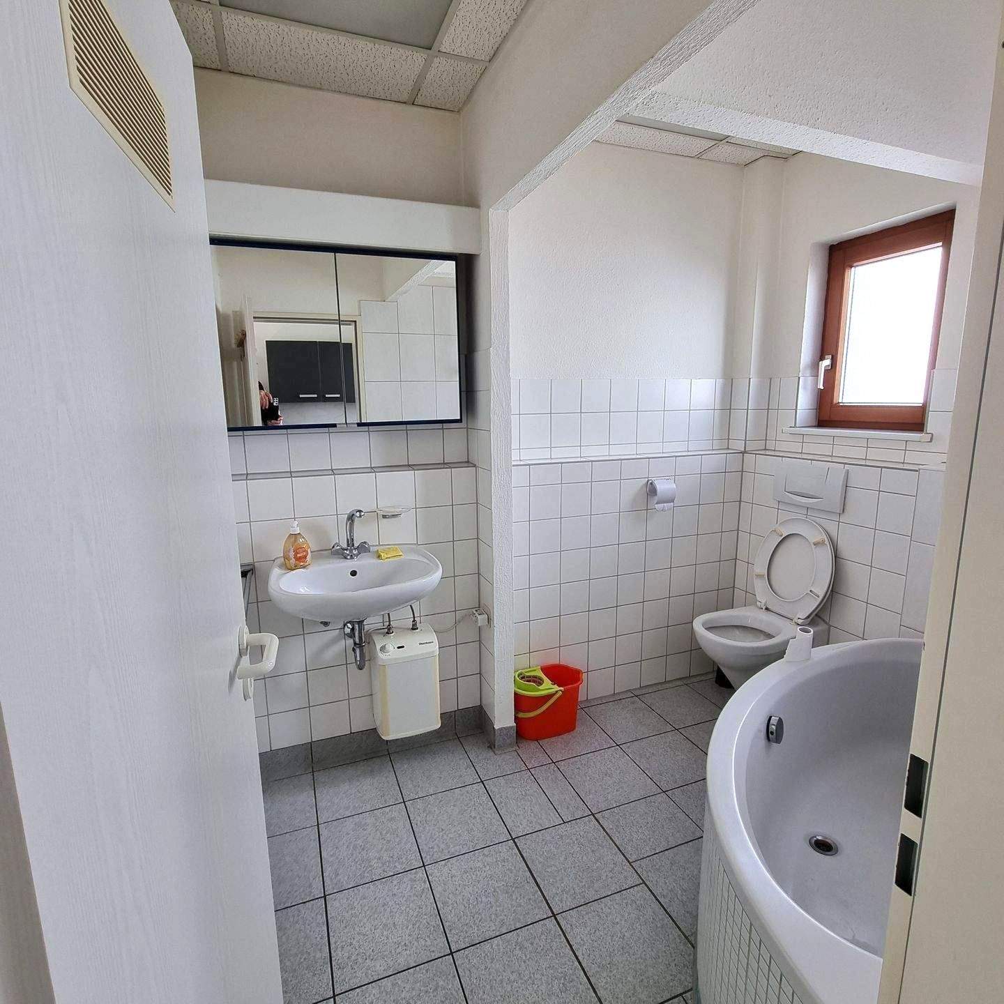 schöne 3 Zimmer-Wohnung mit KFZ Stellplatz in ruhiger Lage – Ulm – Vorschaubild 8
