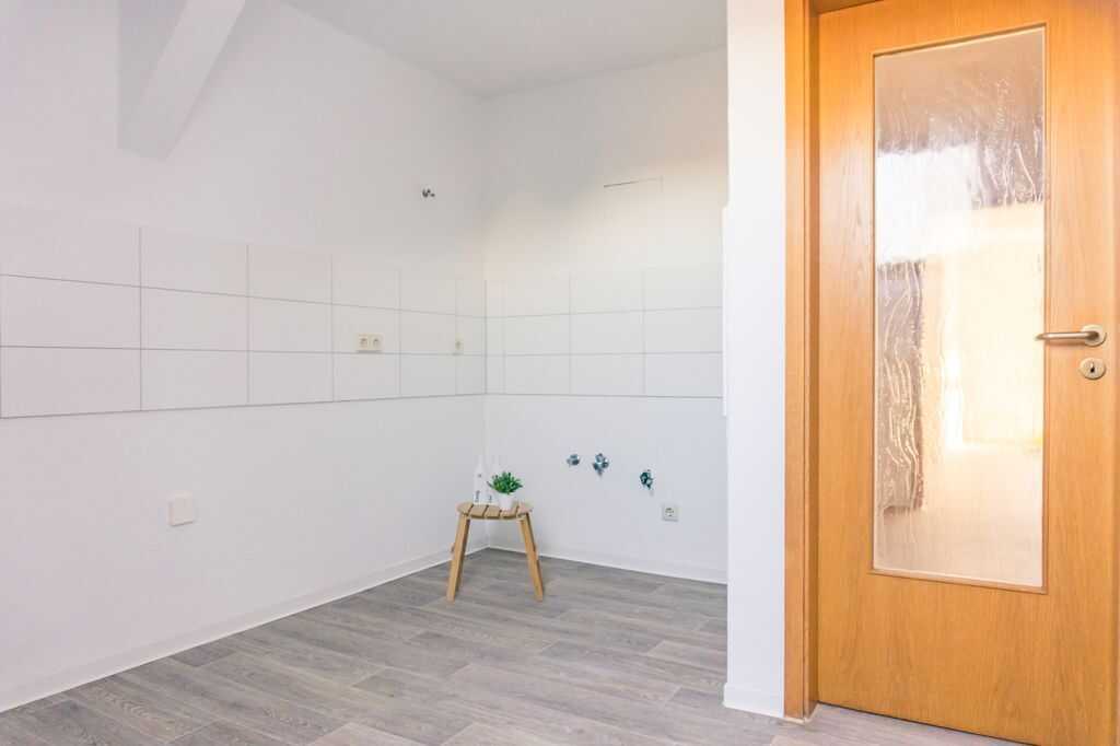 3-Raum-Dachgeschosswohnung mit Badewanne – Chemnitz – Vorschaubild 2