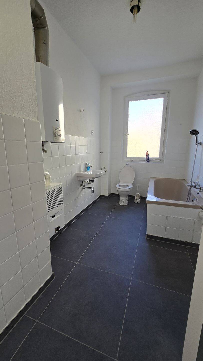 Erstbezug nach Sanierung – Schöne helle 75 m², 3-Zimmer-Altbau Wohnung – Nürnberg – Vorschaubild 4