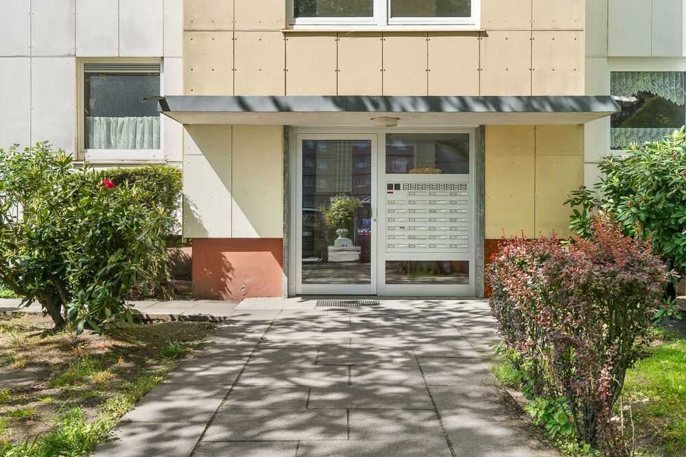Mehr Raum für Ihre Familie - helle 4-Zimmer-Wohnung mit West-Balkon, Aufzug und Außenstellplatz – Hamburg – Vorschaubild 4