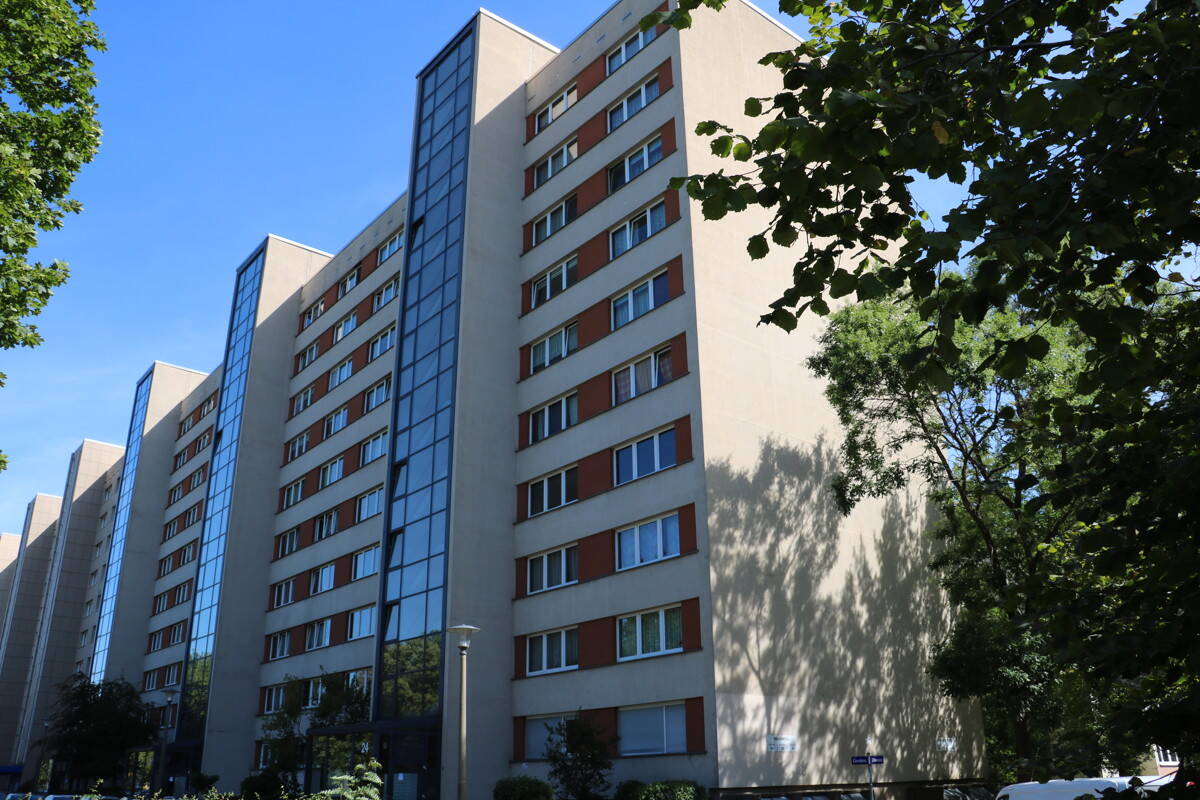 Moderne 3-Raum-Wohnung mit BALKON und EINBAUKÜCHE in Dresden- Johannstadt