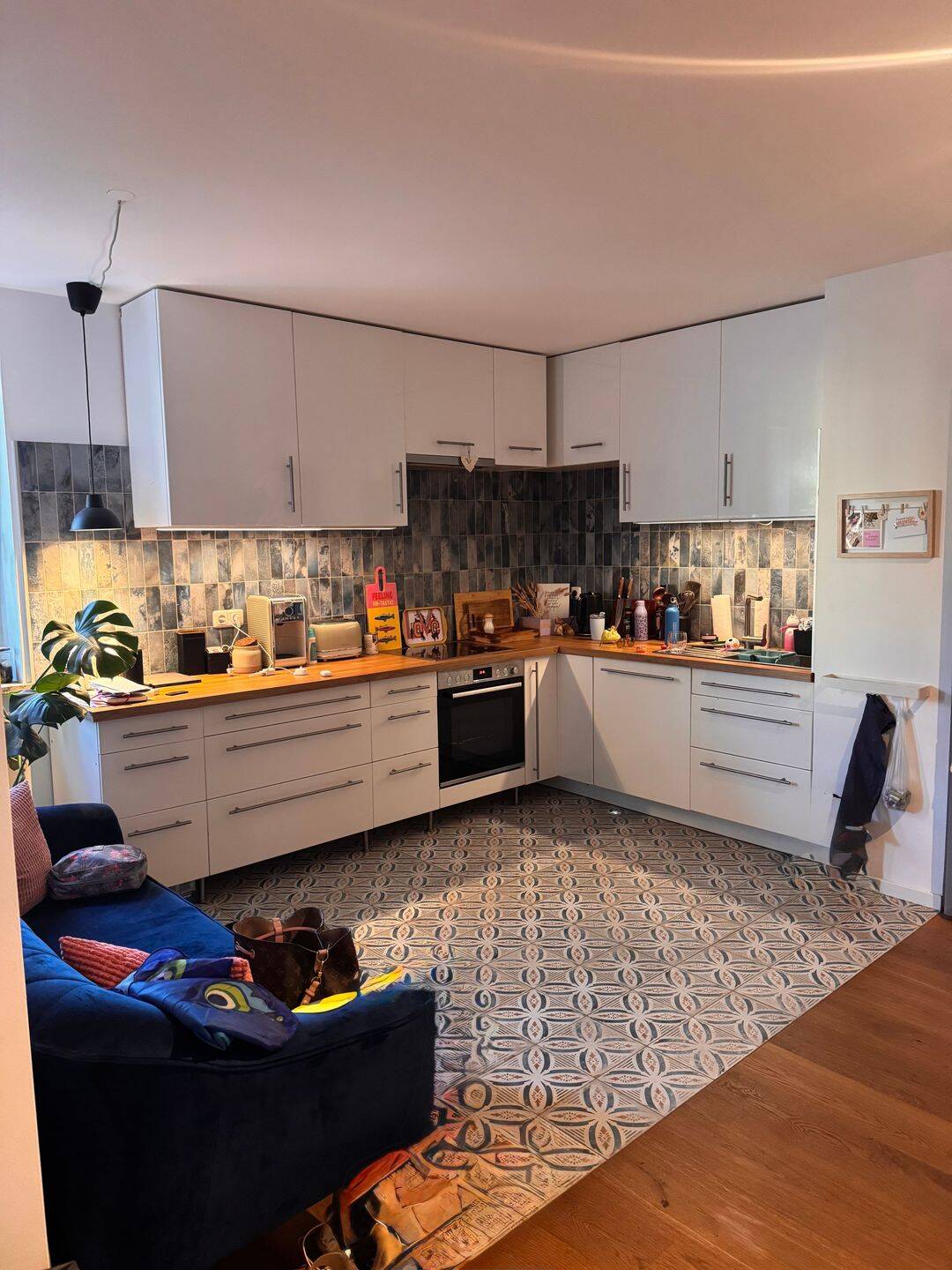 Helle, teilmöblierte Wohnung mit Balkon, in ruhiger, idealer Lage in Giesing