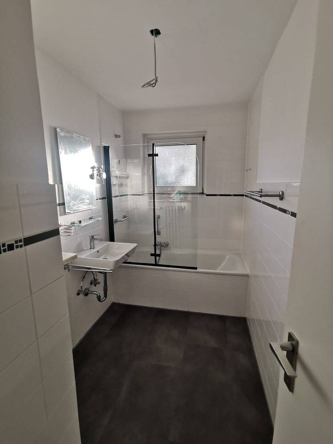 Uninahe 3-Zimmer Wohnung mit 2 Loggias und Tiefgaragenstellplatz – Wuppertal – Vorschaubild 5