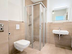 Elegante 2-Zimmer-Wohnung mit sonnigen Räumen und Markenküche – 55130 Mainz – Vorschaubild 3