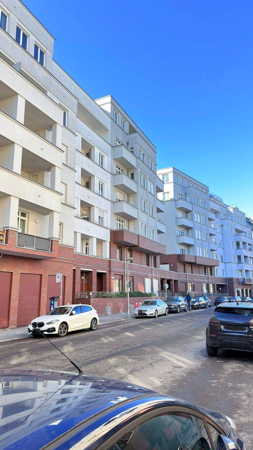 Modernes Wohnen im Herzen von Berlin Mitte – 2,5 Zimmer mit Balkon – Berlin – Vorschaubild 4