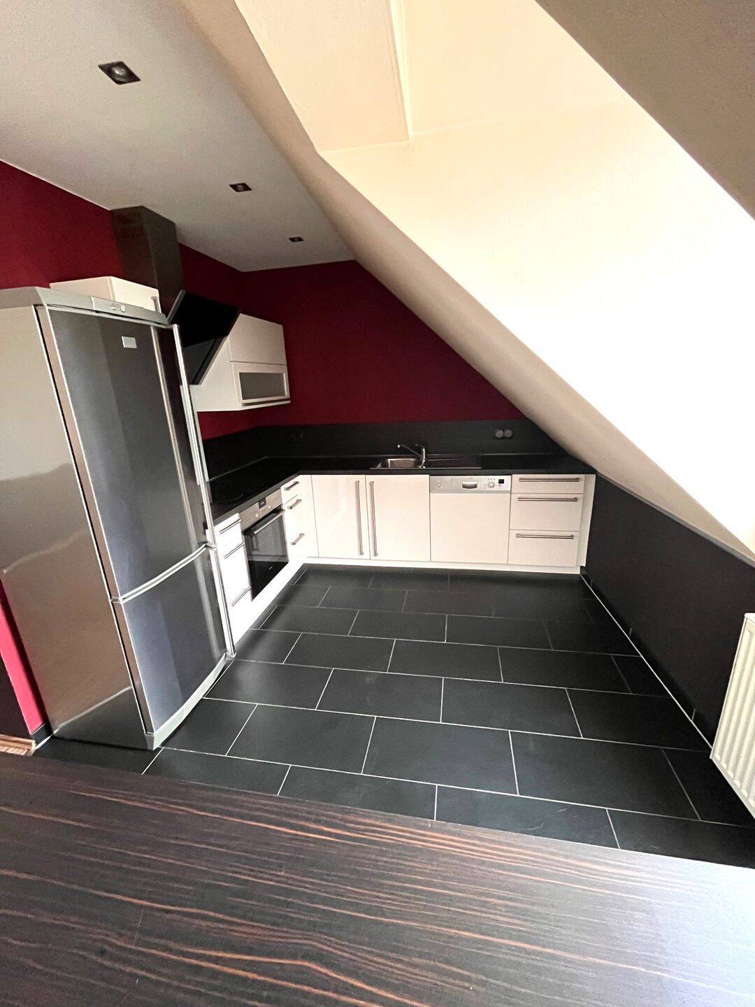 schöne 3 Raum Wohnung mit Balkon und Einbauküche – Magdeburg – Vorschaubild 2