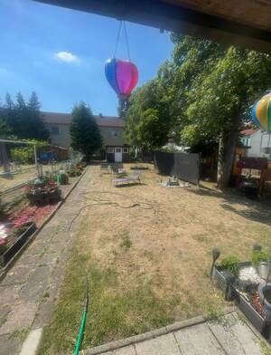 Zur Miete: Gemütliches Reiheneckhaus in ruhiger Lage von FFM-Griesheim.