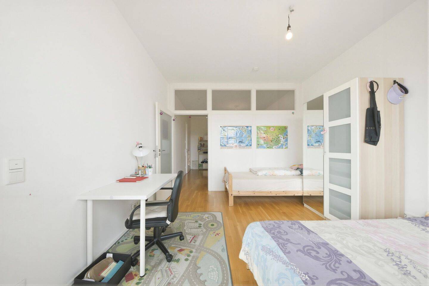 Modern & Bezugsfrei! 2-Zimmer Wohnung mit Balkon, Lift und Einbauküche in Wilmersdorf – Berlin – Vorschaubild 3