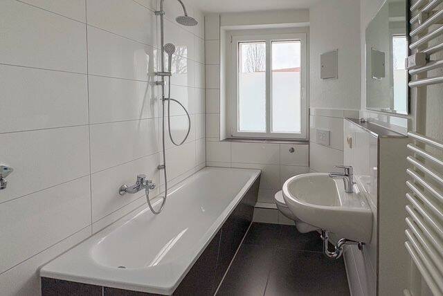 Perfekter Start ins eigene Zuhause - Balkon & Einbauküche inklusive! – Chemnitz – Vorschaubild 5