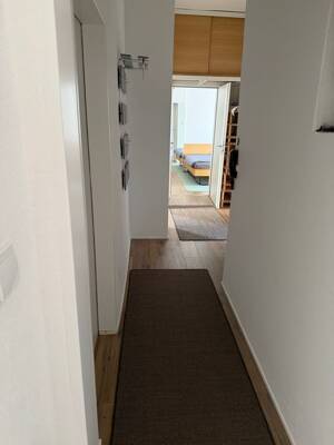 Möblierte Terrassenwohnung / Terrasse zum Innenhof/ Sitzküche / 2 Schlafzimmer/ Raul-Roosen-Straße / Kiez – 22767 Hamburg – Vorschaubild 3