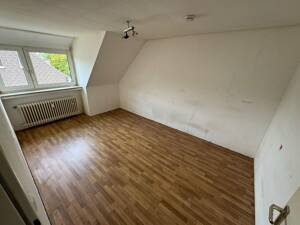 Gemütliches Zuhause für die ganze Familie - helle 3,5-Zimmer-Dachgeschosswohnung in Essen-Borbeck – 45355 Essen – Vorschaubild 7