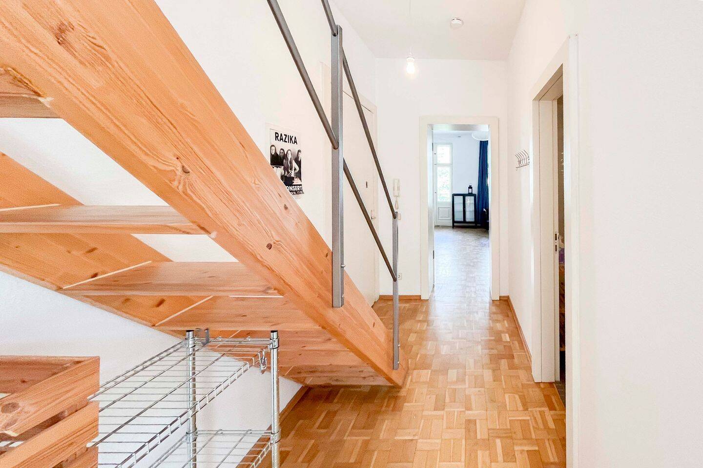 Bezugsfreie Altbauwohnung mit Balkon, Aufzug und Blick ins Grüne in Pankow – Berlin – Vorschaubild 7