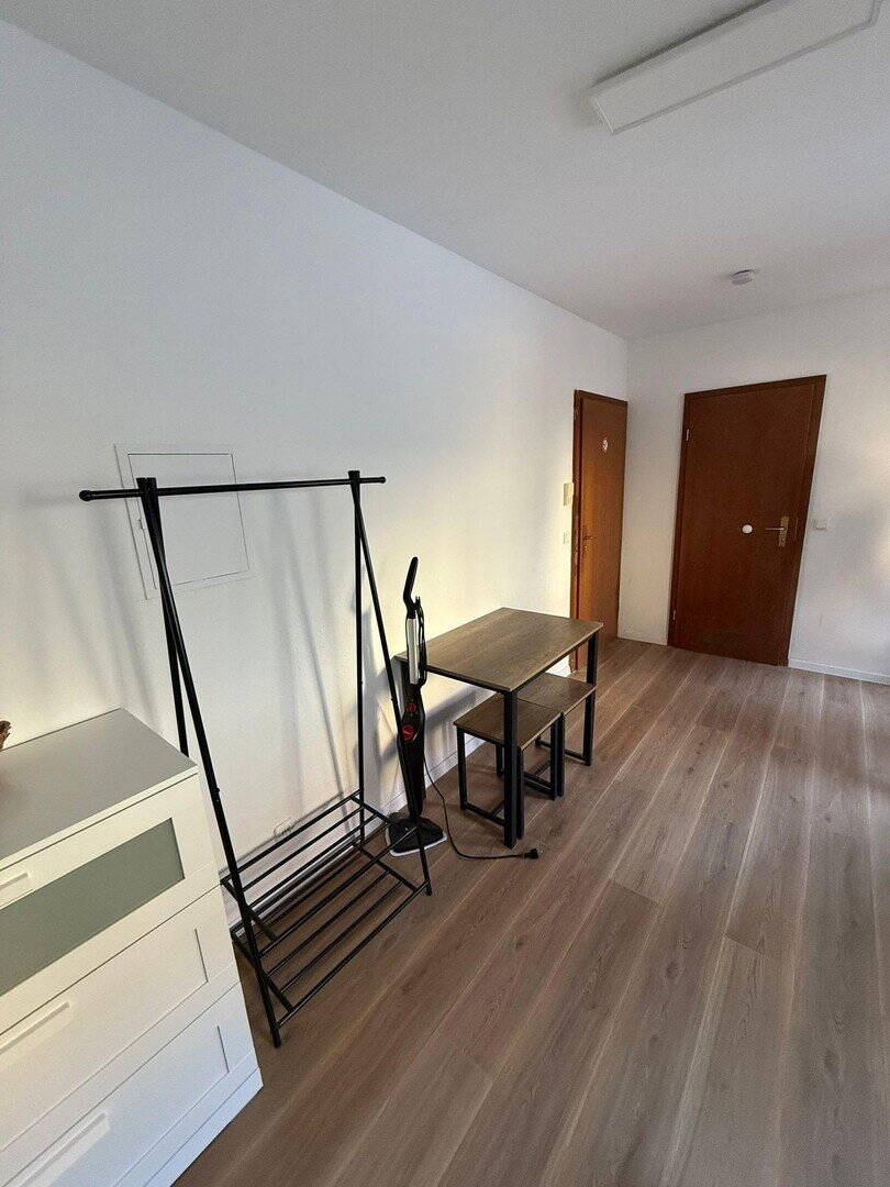 Gemütliche, vollmöblierte 1 Zimmerwohnung in zentraler Lage – Erlangen – Vorschaubild 8
