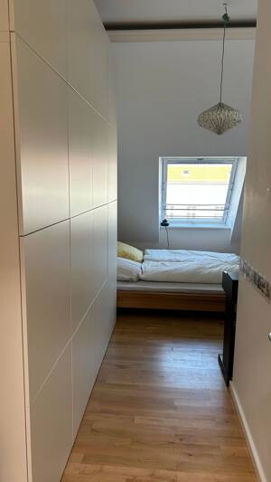Dachgeschosswohnung mit 20qm -Dachterrasse, Kamin & Aufzug in verkehrsberuhigtem Bereich in Moabit – 10551 Berlin – Vorschaubild 8