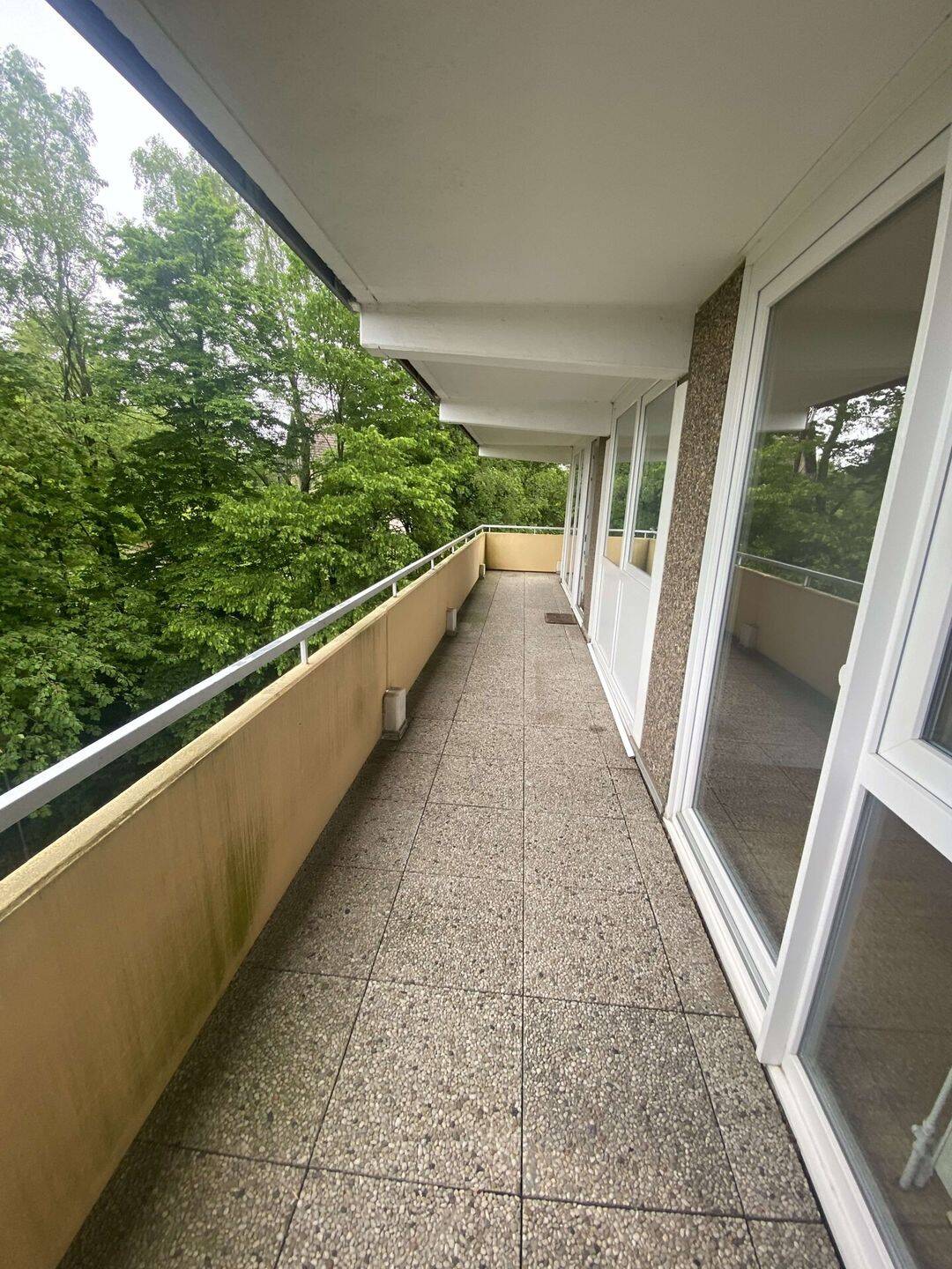 Bezugsfreie 2 Zimmer Wohnung - Schnell in Köln - mit Weitblick - Barrierefrei