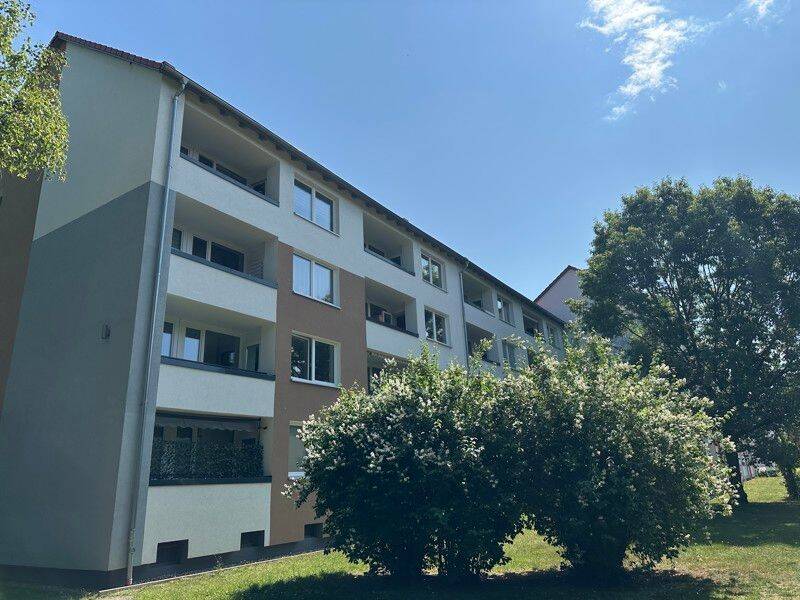 3-Zimmer-Wohnung mit Balkon – Hannover – Bild 1 von 9
