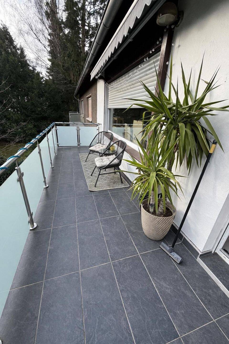 Elegante Wohnung mit Balkon & EBK & Garage in Steele – Essen – Bild 1 von 9