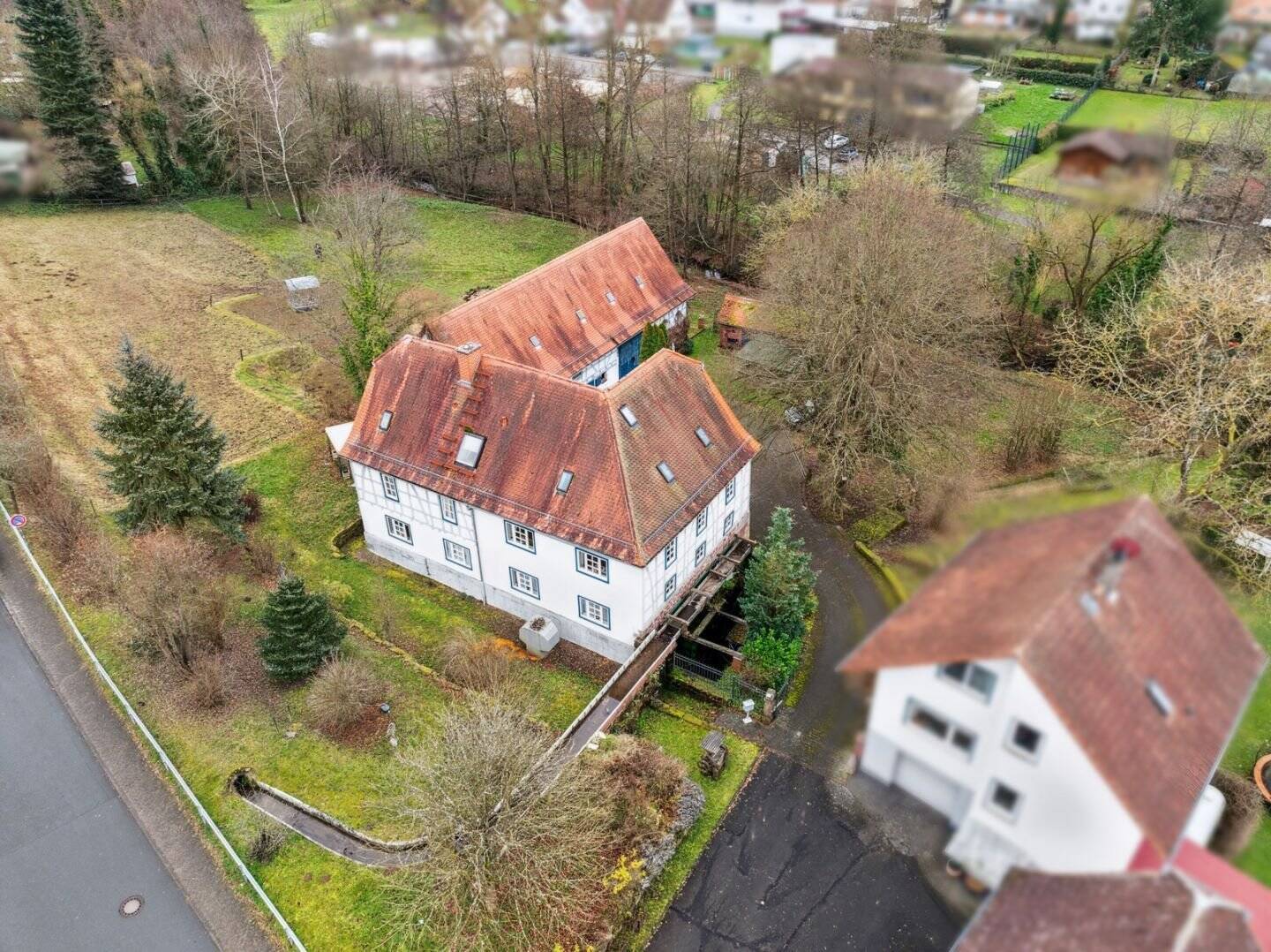 Kernsaniertes Fachwerkhaus geeignet für Pferdehaltung in Bad König – Bad König – Vorschaubild 4