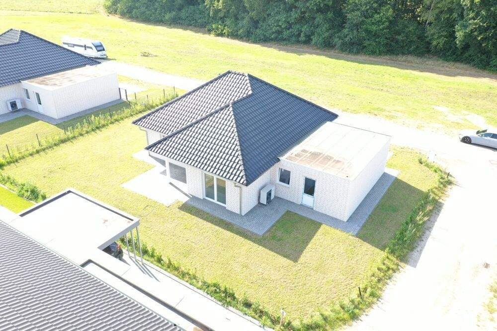 Neubau-Bungalow (KfW40) nebst massiver Garage in Herzlake in direkter Seenähe! – Herzlake – Vorschaubild 3