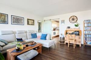 Über den Dächern Kiels: Modernisierte 3-Zimmer-Wohnung mit Balkon und Parkblick – 24148 Kiel – Vorschaubild 6