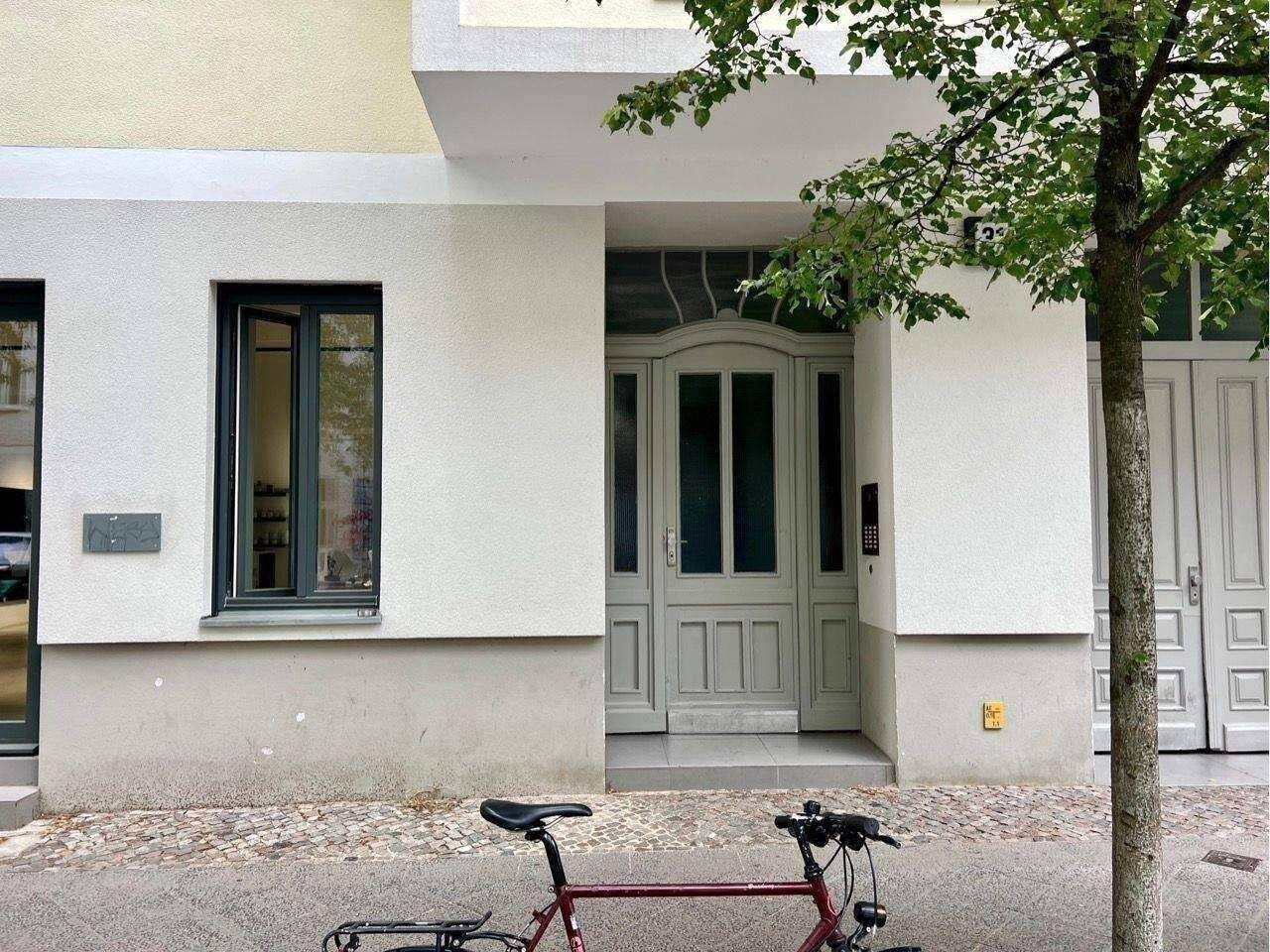 ATTRAKTIVER ALTBAU NÄHE VOLKSPARK FRIEDRICHSHAIN - IM SCHÖNEN BÖTZOWVIERTEL - ZUR ZEIT VERMIETET – Berlin – Vorschaubild 9
