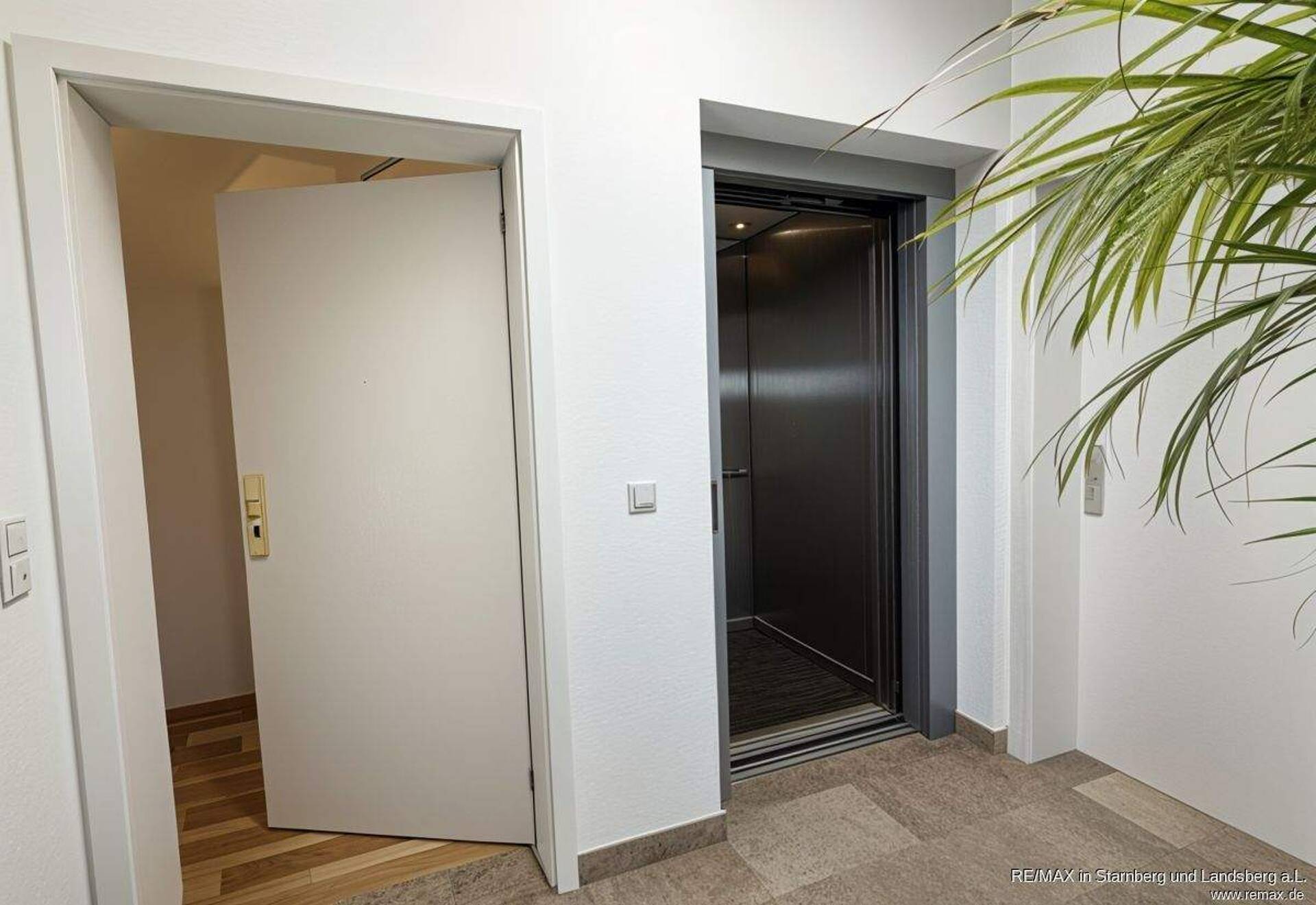 Dachgeschosswohnung in 81379 München mit 75,5 m² kaufen