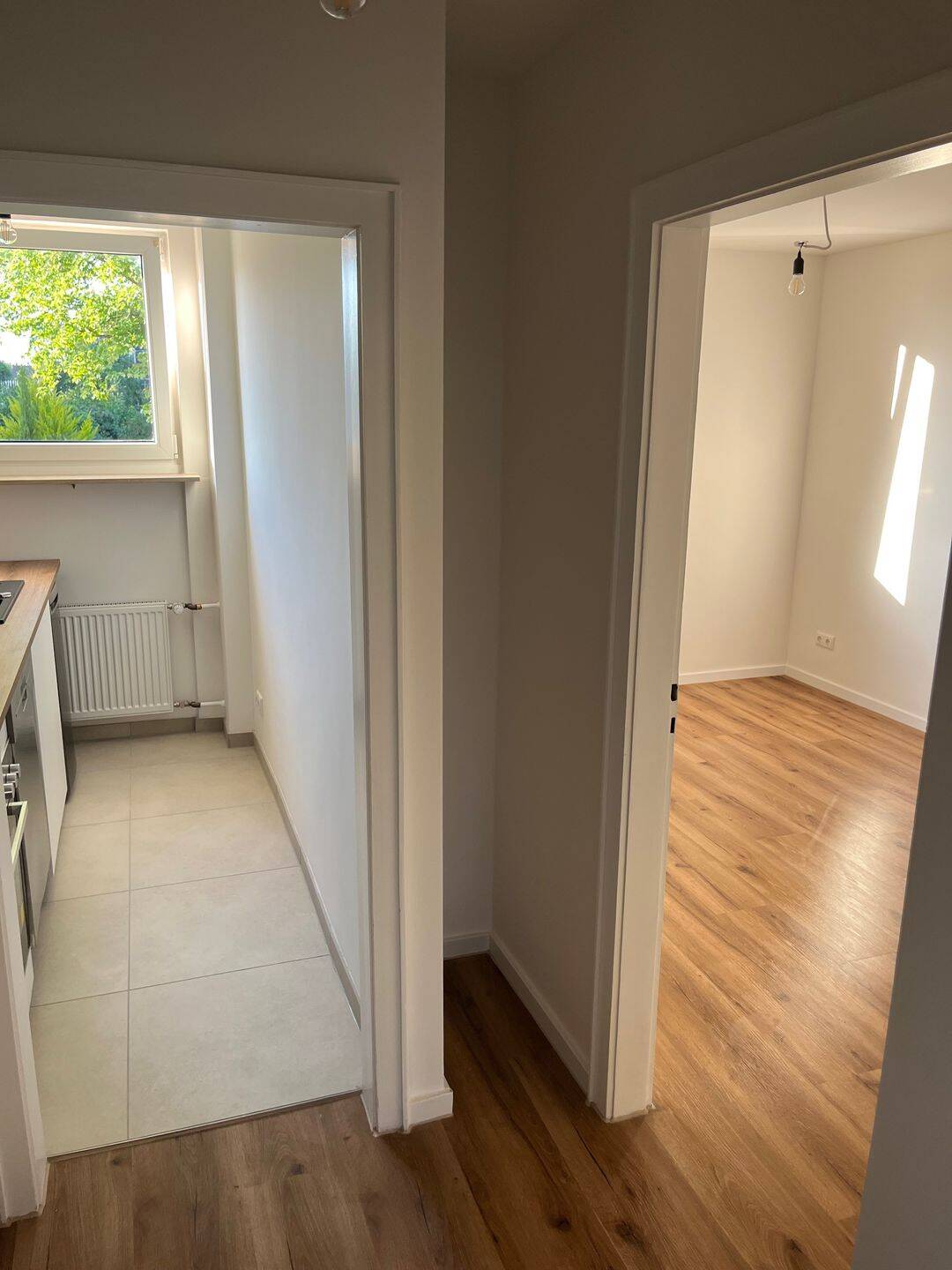Kernsanierte 2-Zimmer-Wohnung mit Südbalkon in Maxfeld – sofort bezugsfrei – Nürnberg – Vorschaubild 4