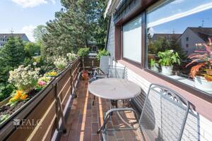 5-Raum-Dachgeschoss-Maisonette mit zwei Balkonen und besonderem Wohncharakter in Essen-Haarzopf – 45149 Essen – Vorschaubild 4