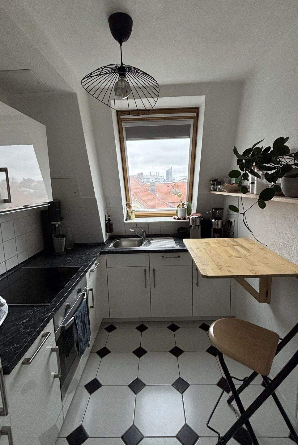 * WG geeignet * Frei ab 01. Juli 2026 * Sehr schöne 2-Zimmer-Wohnung * Loggia * Südvorstadt * – Leipzig – Vorschaubild 9