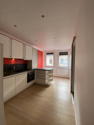 3-Zimmer-Wohnung mit Einbauküche in der Fürther Innenstadt – 90762 Fürth – Vorschaubild 2